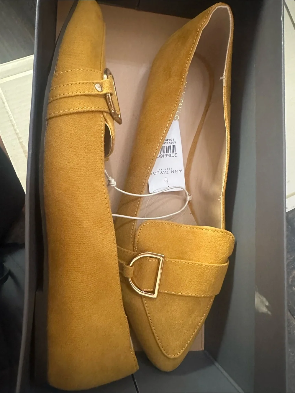 Ann Taylor Mustard Yellow Pointed Toe Buckle Flats